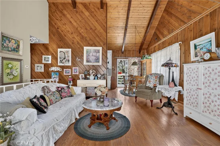 1127 Yukon, Lake Arrowhead, California 92352 — photo 4