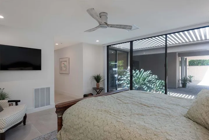 101Columbia_0036
