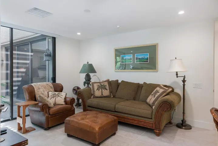 101Columbia_0018