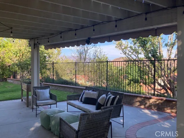 Backyard Patio for Entertaining
