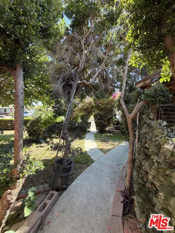 17235 E Newburgh Street, Azusa, California 91702 — photo 5