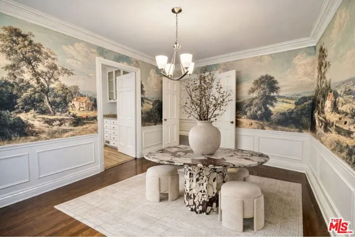Virtually Staged Dining Room
