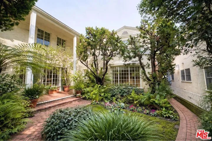 Courtyard Garden