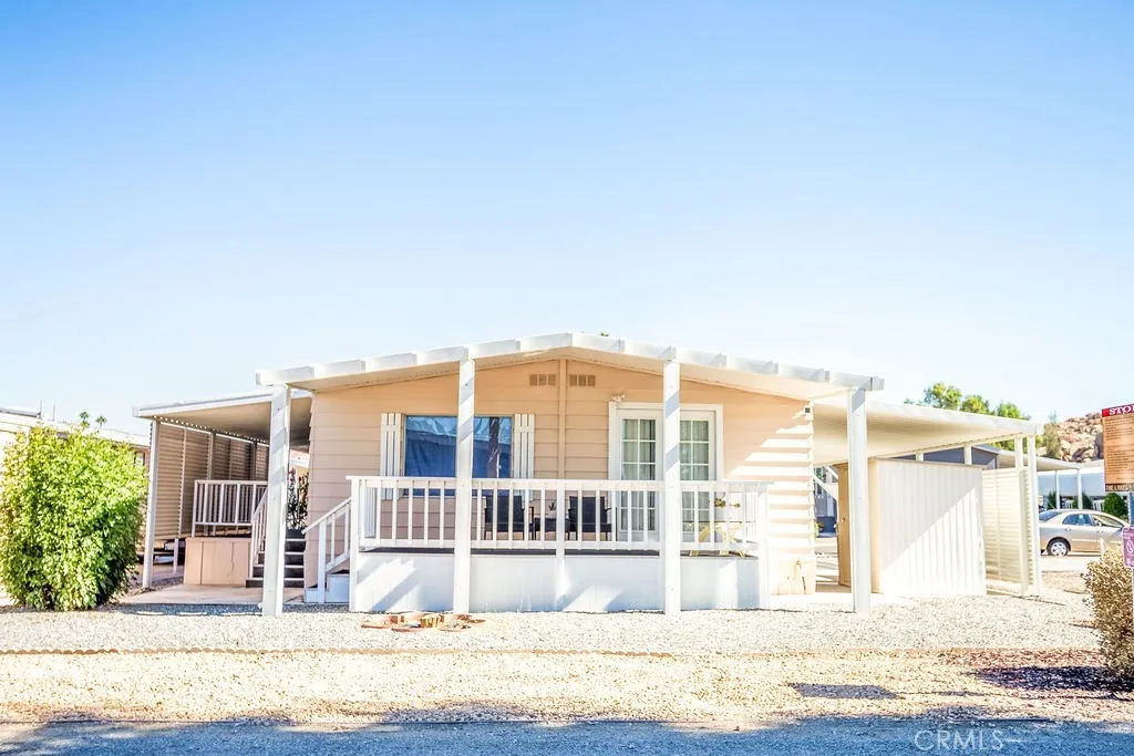 5001 W Florida