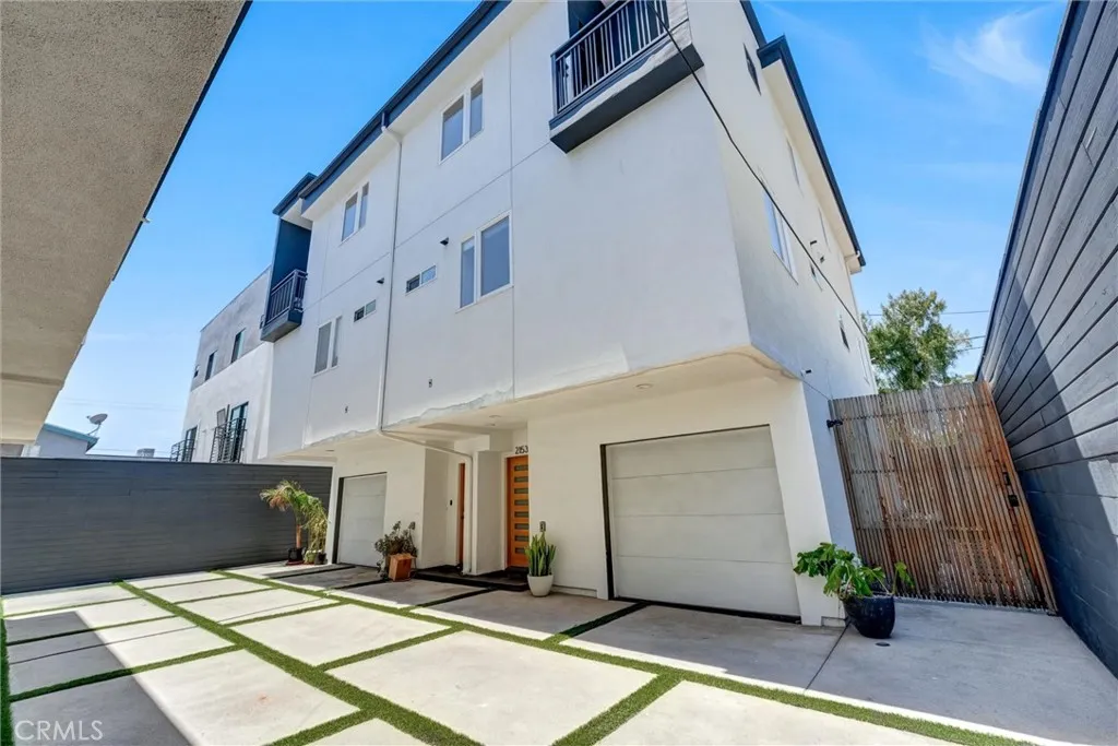 There is a remote control private gate that separates the front unit from the back units.