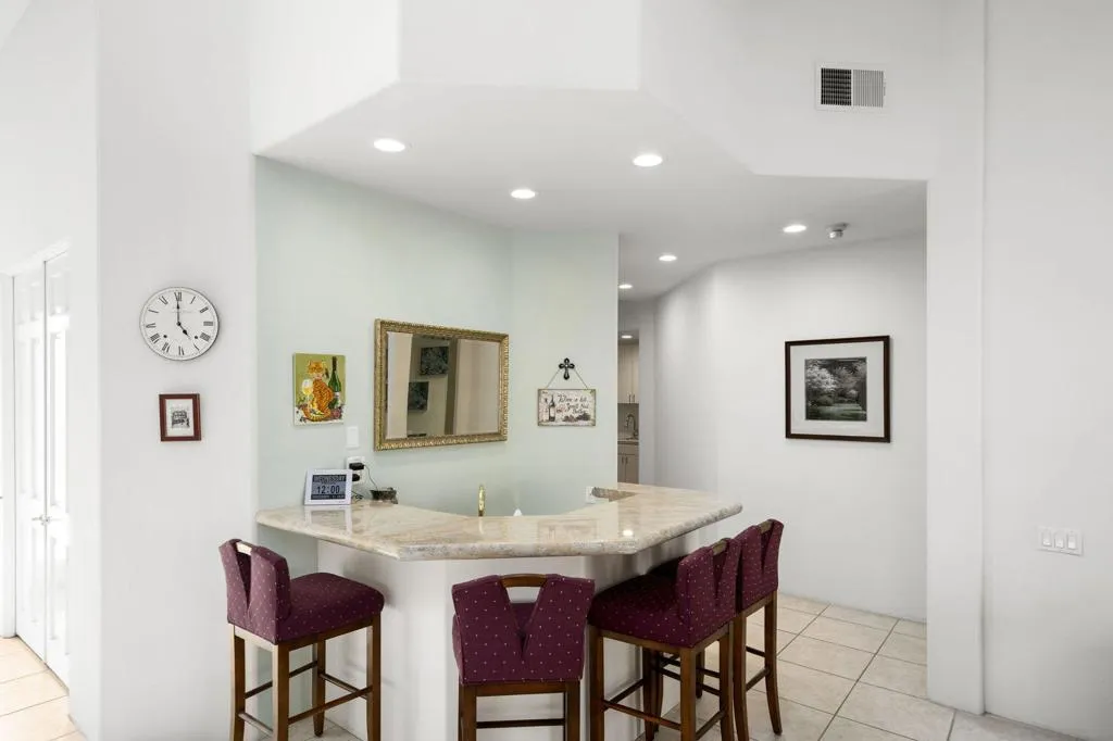 17-web-or-mls-BWInverness1120_017 17-web-or-mls-BWInverness1120_017