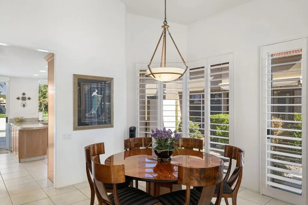 15-web-or-mls-BWInverness1120_015 15-web-or-mls-BWInverness1120_015