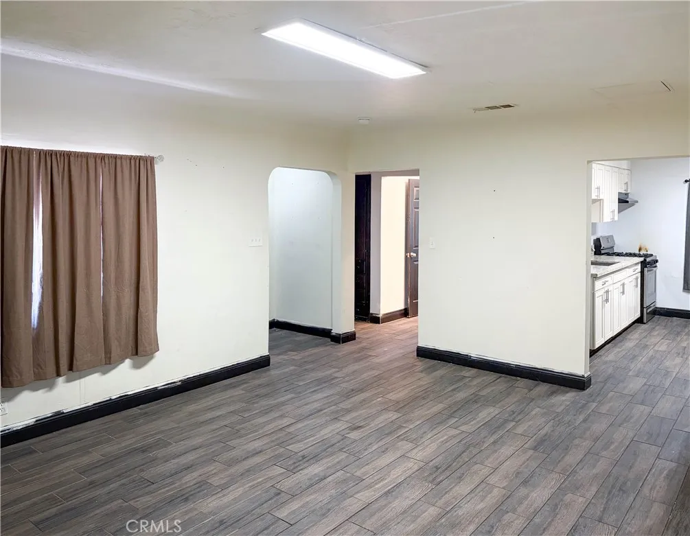 410 Niles, Bakersfield, California 93305 — photo 5