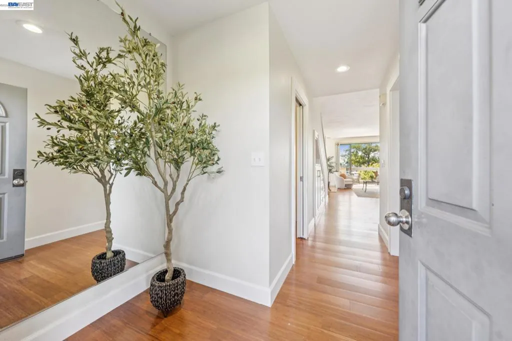 48 Invincible Ct F19, Alameda, California 94501 — photo 5