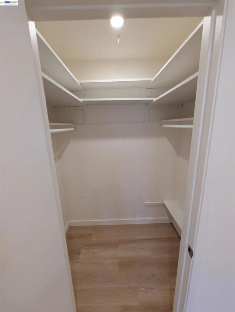 walk in closet