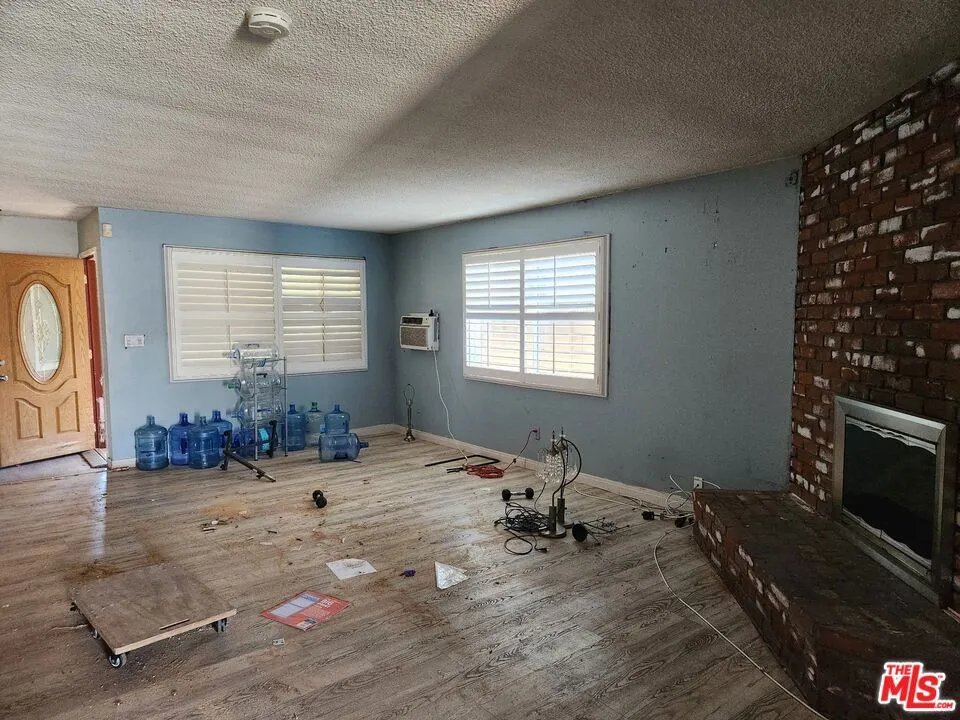 6581 Lemon Avenue, Long Beach, California 90805 — photo 4