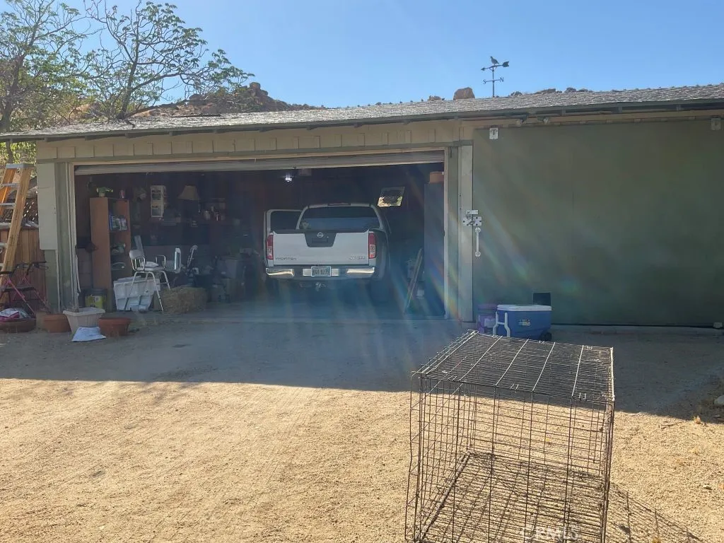 24335 Chuckawalla Road, Apple Valley, California 92307 — photo 4