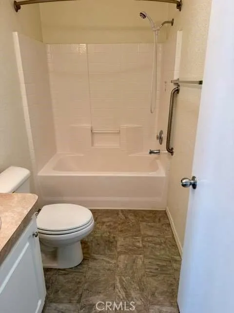 2nd bathroom