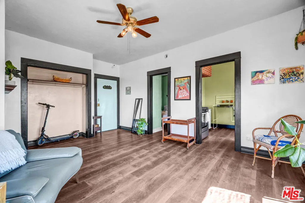 325 W 3rd Street 410, Long Beach, California 90802 — photo 4