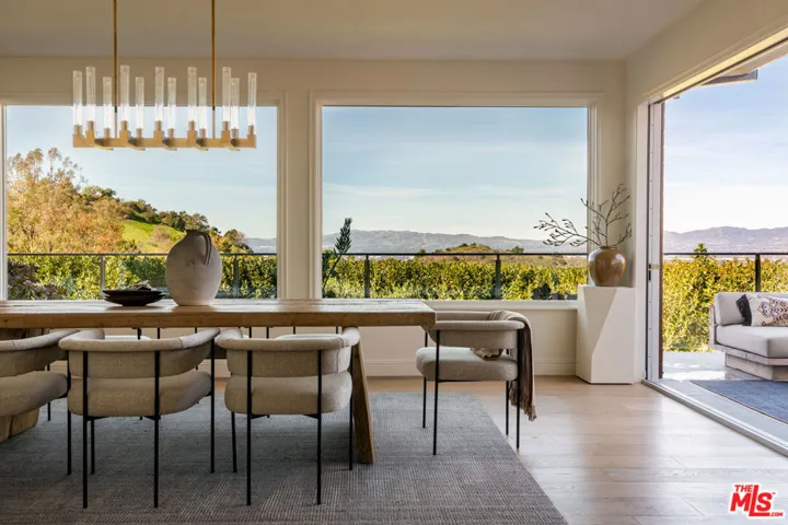 12047 Summit Circle, Beverly Hills, California 90210 — photo 4