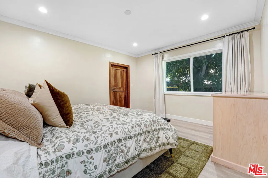 15441 Lemarsh Street, San Fernando, California 91345 — photo 5