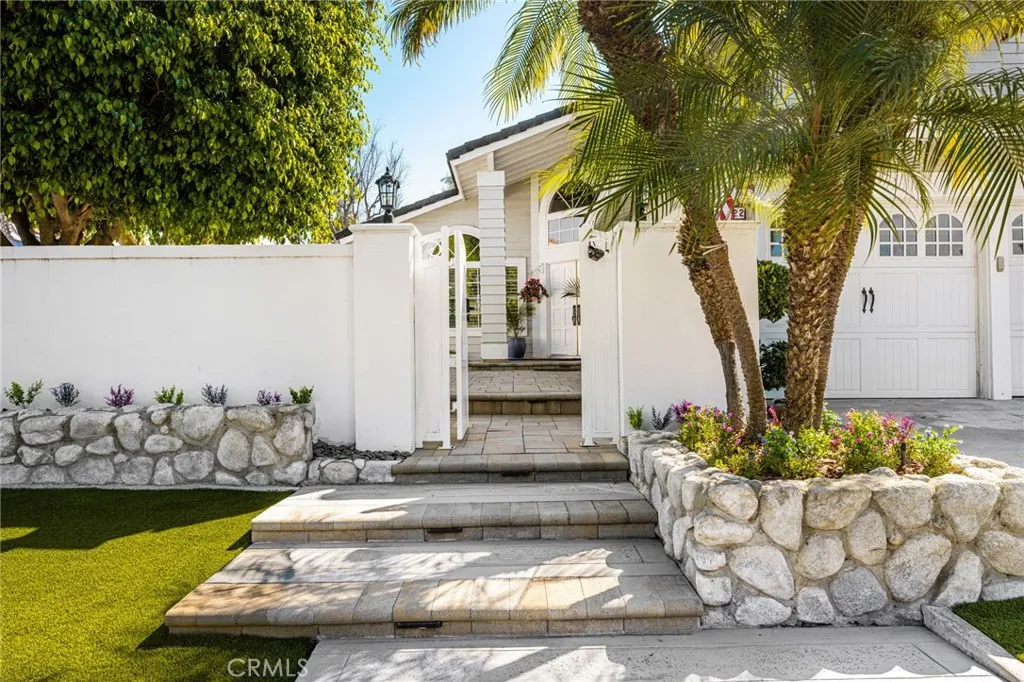 26822 Sommerset, Lake Forest, California 92630 — photo 4