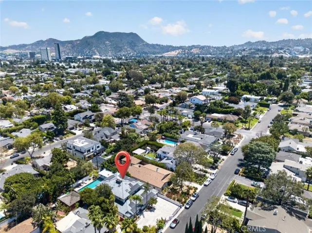 4930 Biloxi, Toluca Lake, California 91601 — photo 5