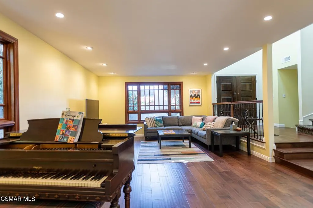1504 Folkestone Terrace, Westlake Village, California 91361 — photo 5