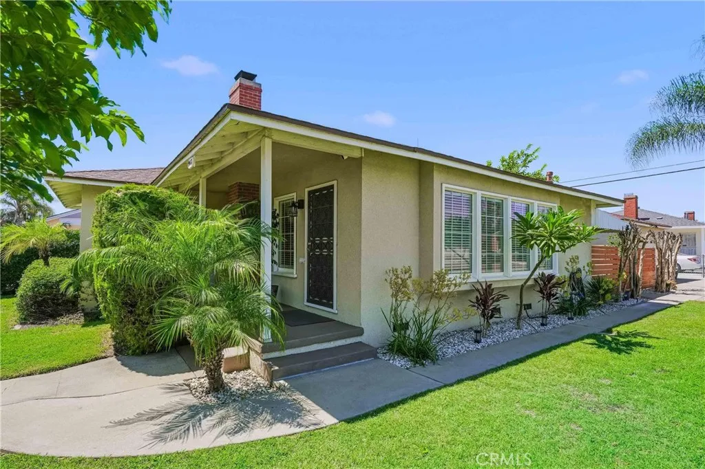 943 E Olive, Pomona, California 91766 — photo 4