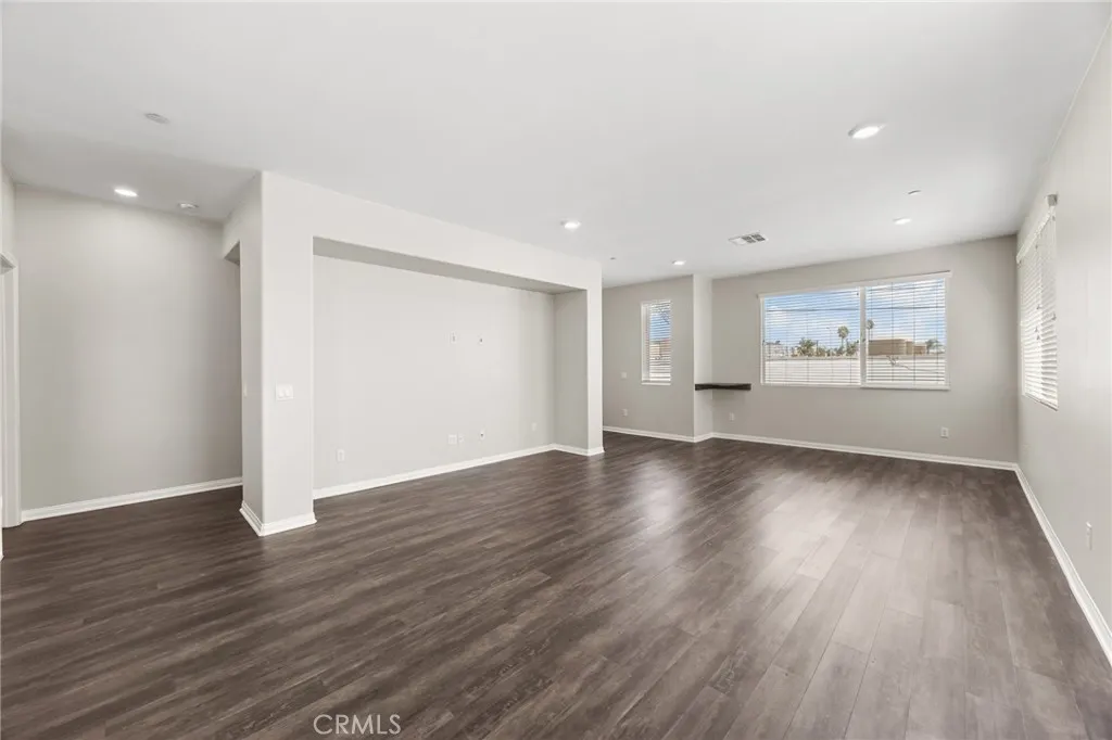 Great room - Before