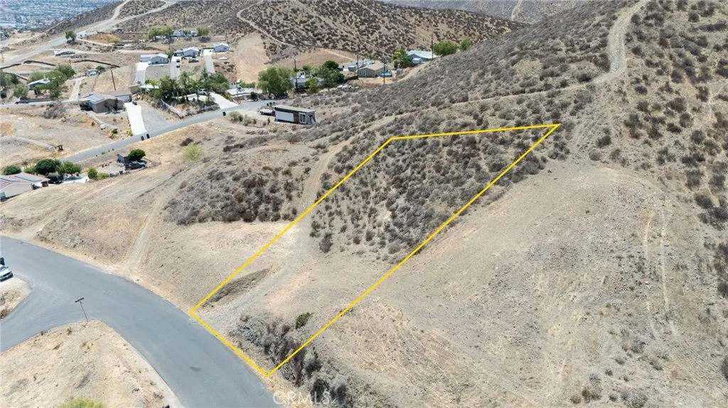 313 Hampshire Drive, Menifee, California 92587 — photo 5