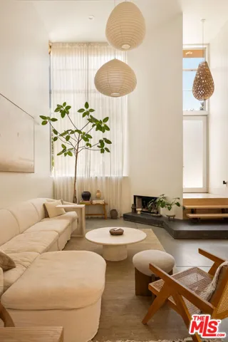 27 Paloma Avenue, Venice, California 90291 — photo 5