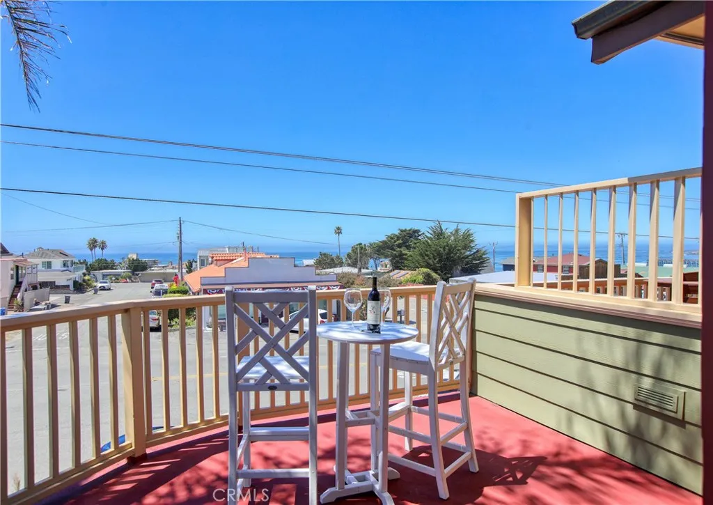 Sunset room balcony