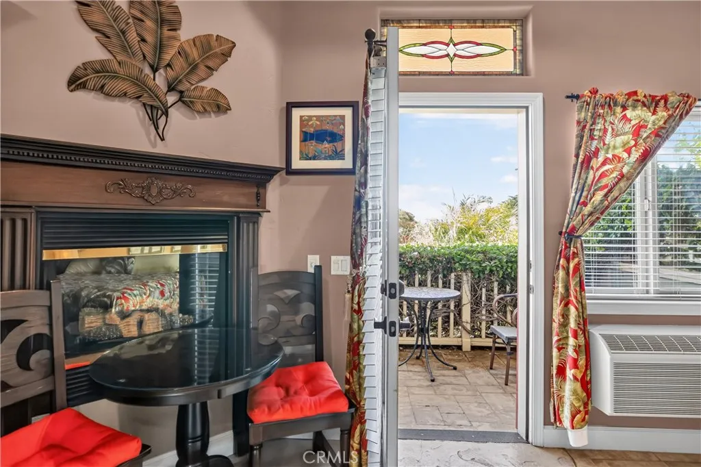 Lanai room