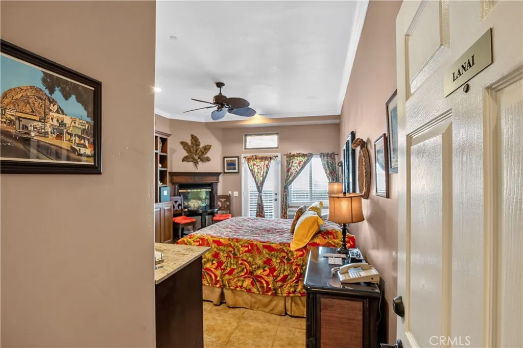 Lanai room