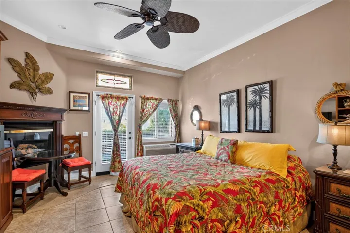 Lanai room