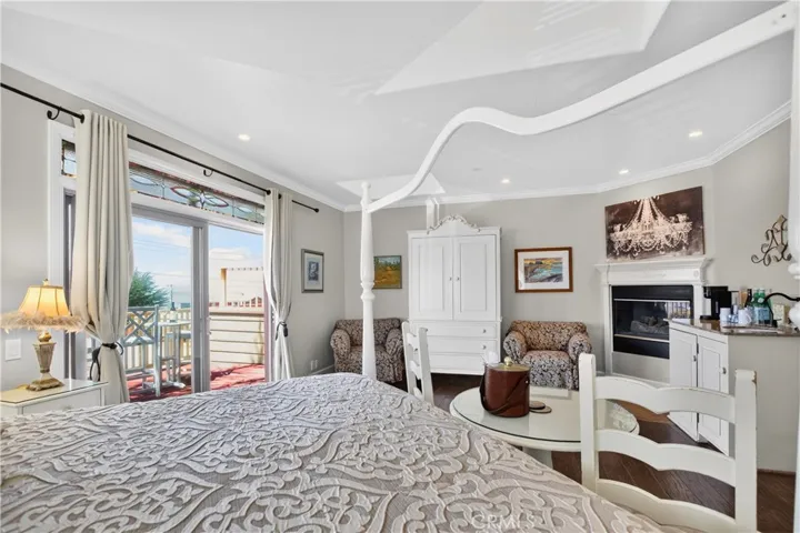 Sunset room