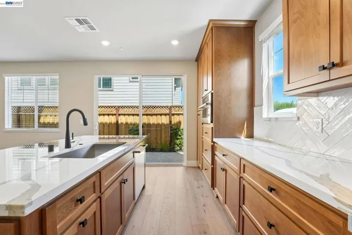 796 Abagail, Walnut Creek, California 94598 — photo 5