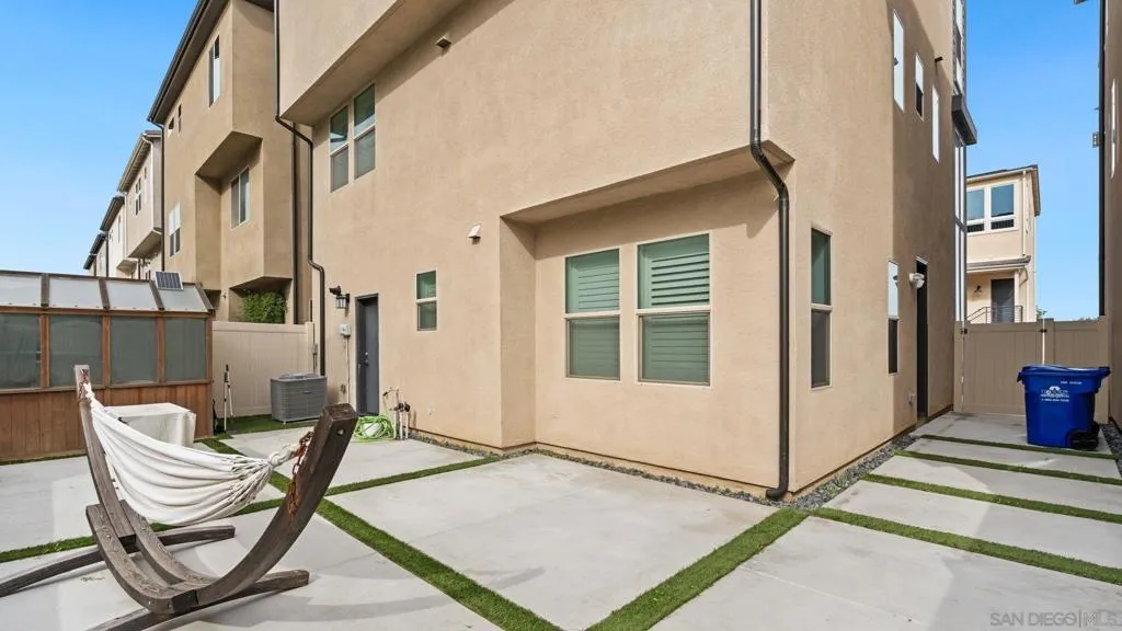 15681 Rennyson, San Diego, California 92127 — photo 4