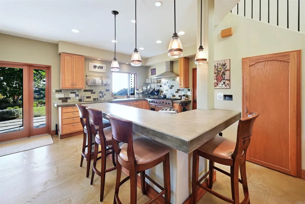 3811 Hiawatha Way, San Diego, California 92117 — photo 5