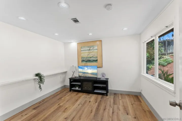 main bedroom 2