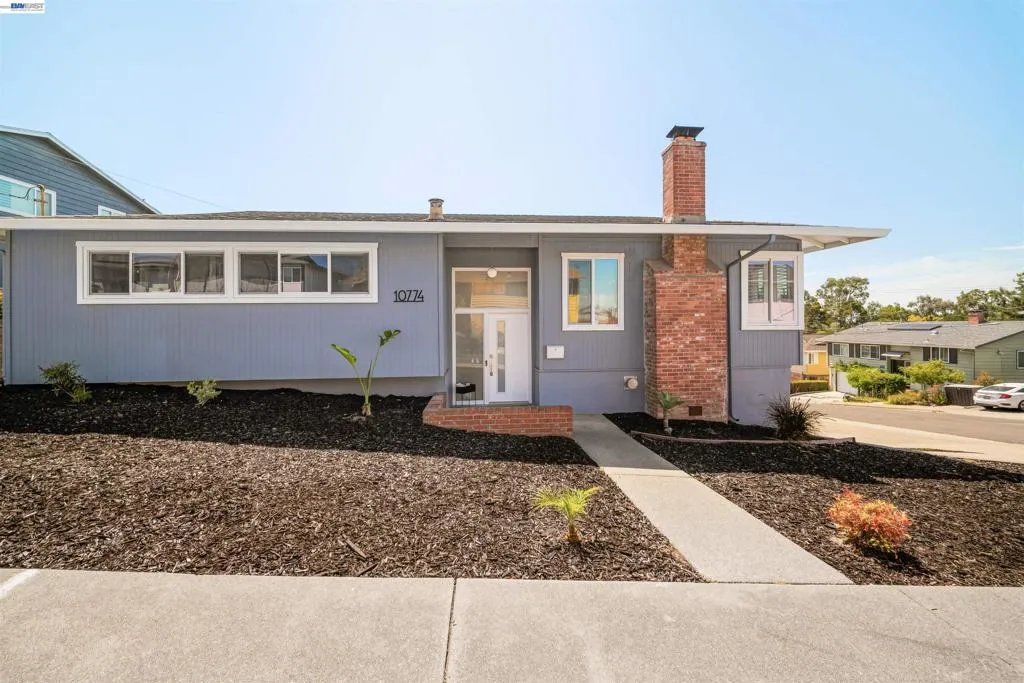 10774 Hellman St, Oakland, California 94605 — photo 5