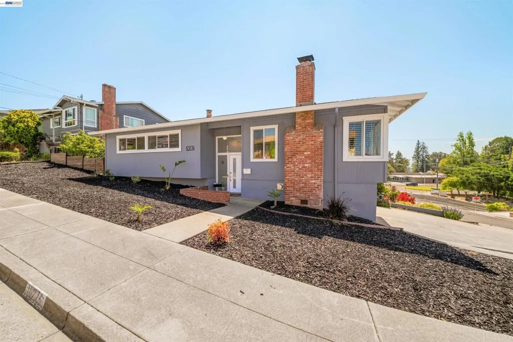 10774 Hellman St, Oakland, California 94605 — photo 4