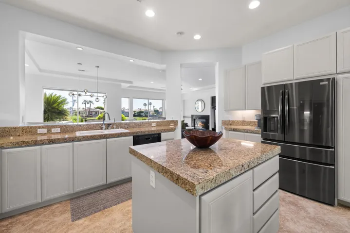 20_50500_Cypress_Point20_mls