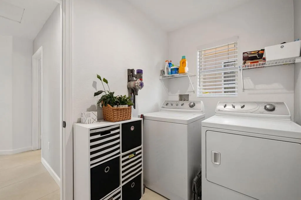48-web-or-mls-2H8A1618 48-web-or-mls-2H8A1618