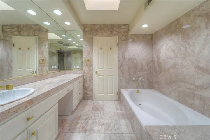 2nd Floor Primary Bathroom 2
