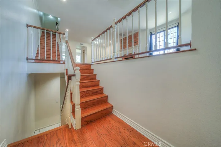 2nd Floor Entry 1