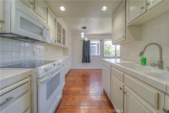 2nd Floor Kitchen 4