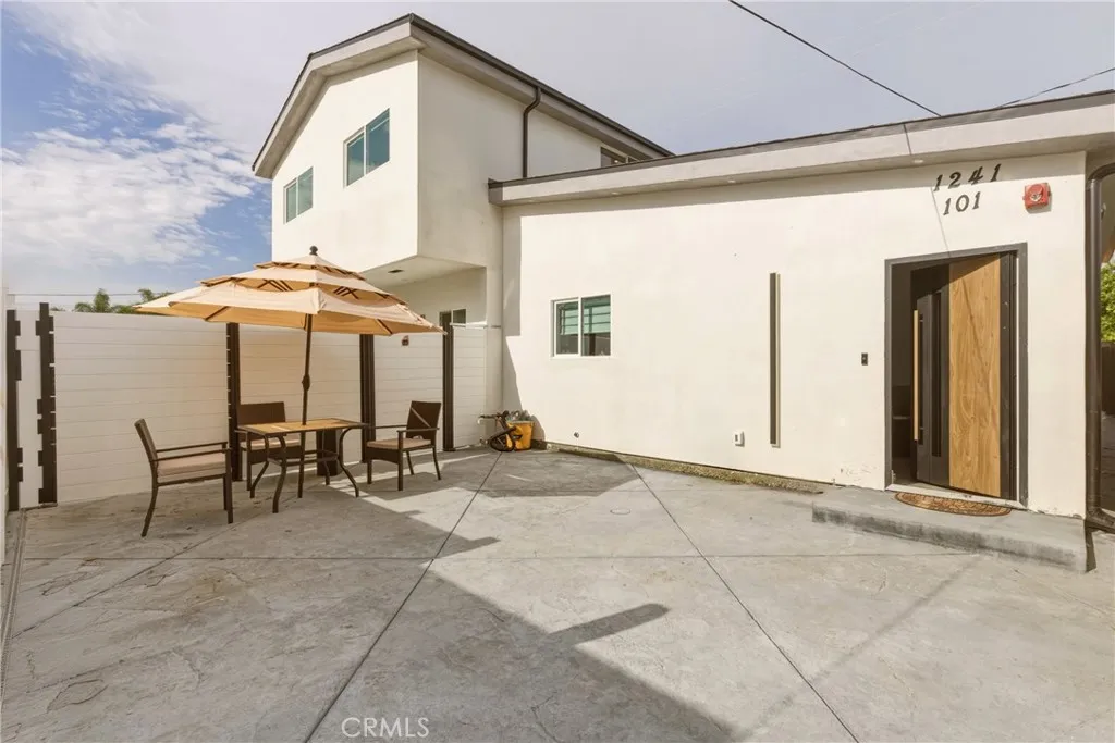 1239 N Reese, Burbank, California 91506 — photo 4