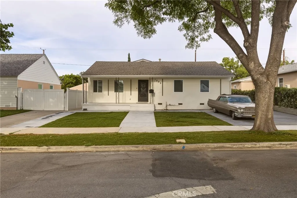 1239 N Reese