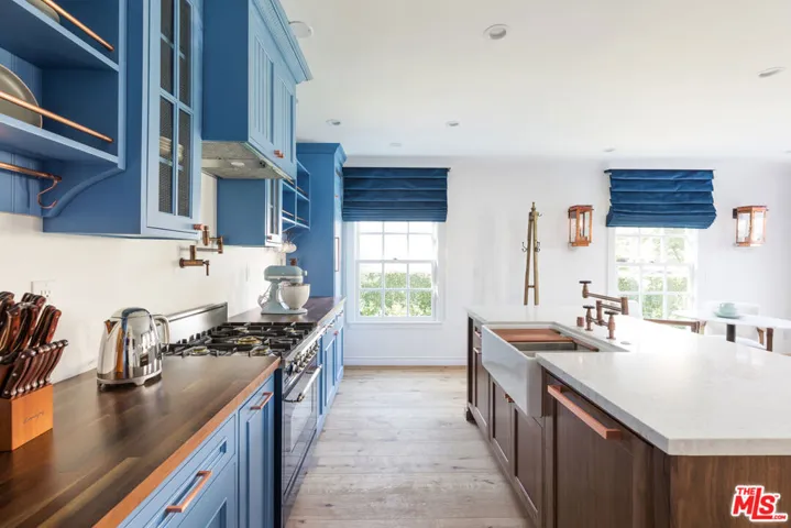 135 S Roxbury Drive 1/2, Beverly Hills, California 90212 — photo 5