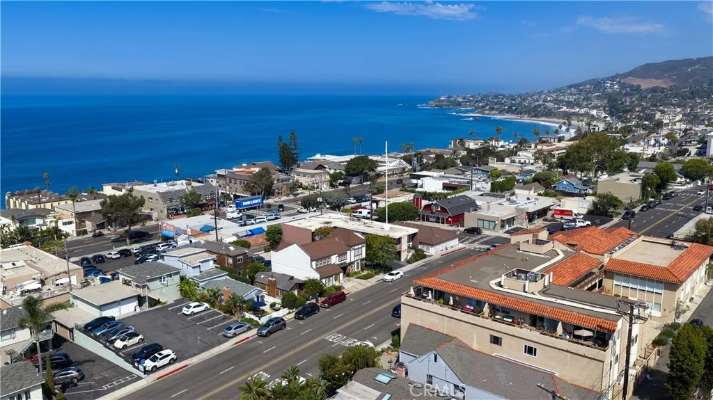 917 Glenneyre, Laguna Beach, California 92651 — photo 4