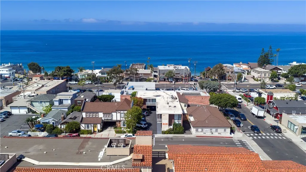 917 Glenneyre, Laguna Beach, California 92651 — photo 5