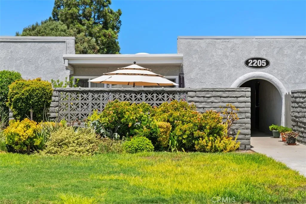 2205 Via Mariposa E G, Laguna Woods, California 92637 — photo 4