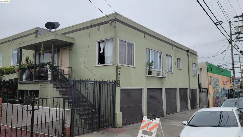 1908 38th Ave